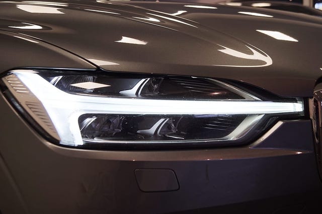 Volvo XC60 2019 – bild 2