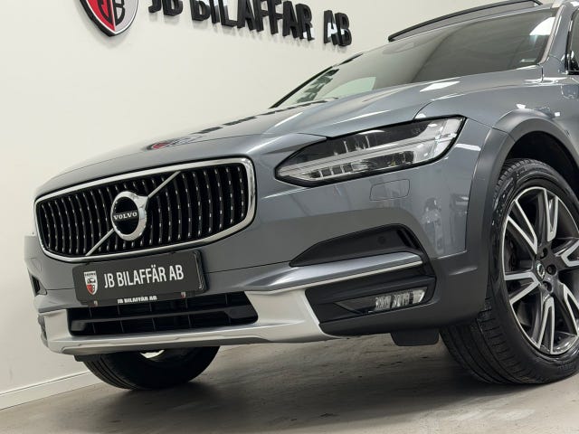 Volvo V90 Cross Country 2018 – bild 2
