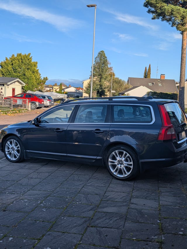 Volvo V70 2011