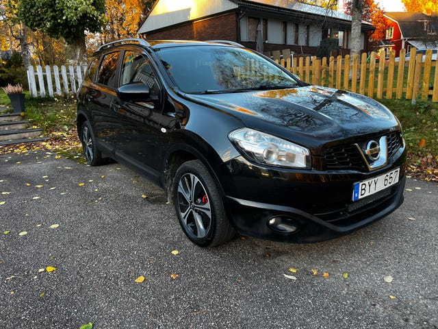 Nissan Qashqai+2 2012