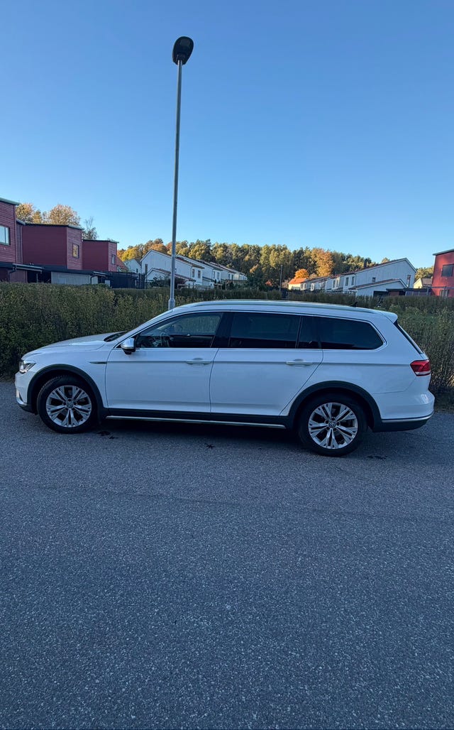 Volkswagen Passat Alltrack 2016 – bild 3