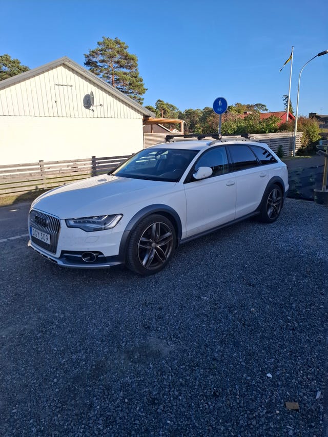 Audi A6 allroad 2014