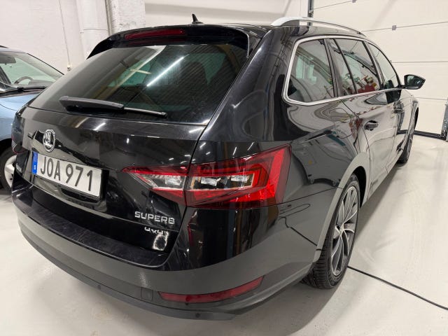 Skoda Superb 2017 – bild 3