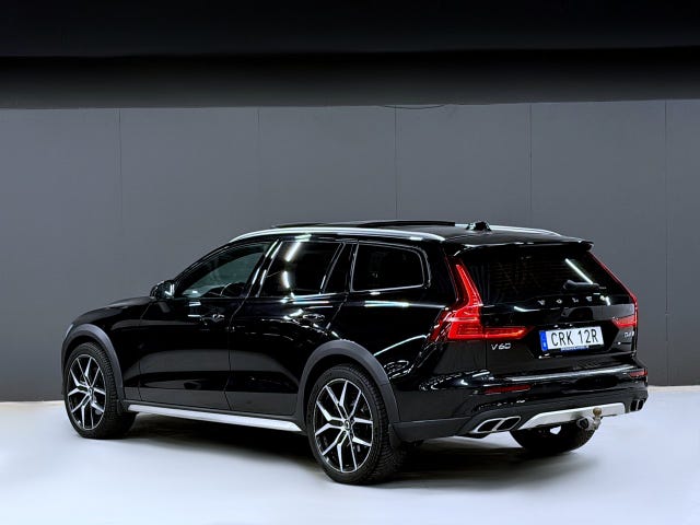 Volvo V60 Cross Country 2019 – bild 3