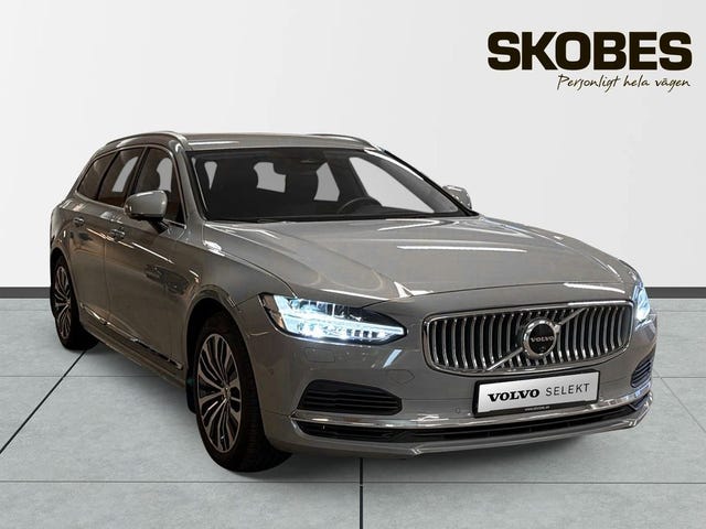 Volvo V90 2025