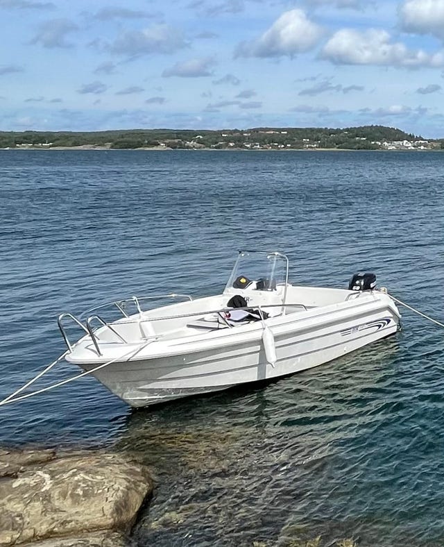 Motorbåt HR 440sc med Suzuki DF 50