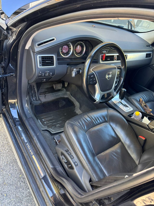 Volvo XC70 2010