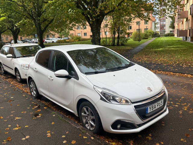 Peugeot 208 2015