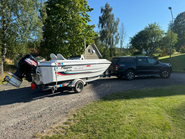 Flipper 580 WA GT med 150hk Johnsson
