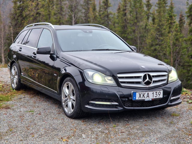 Mercedes-Benz C250 2012