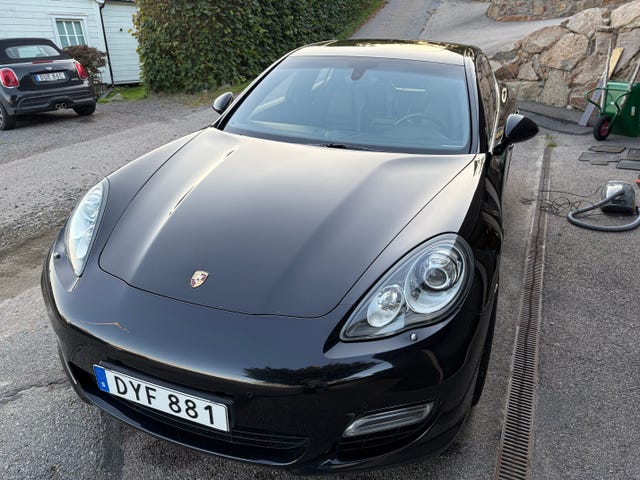 Porsche Panamera Turbo 2010
