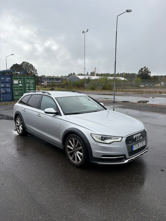 Audi A6 allroad 2014