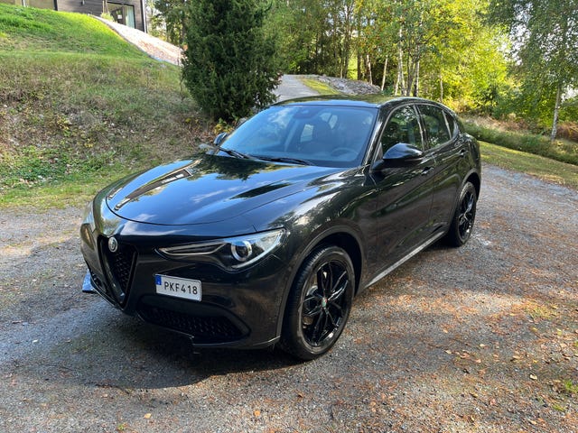 Alfa Romeo Stelvio 2017