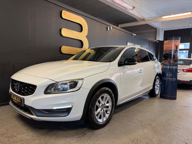 Volvo V60 Cross Country 2016