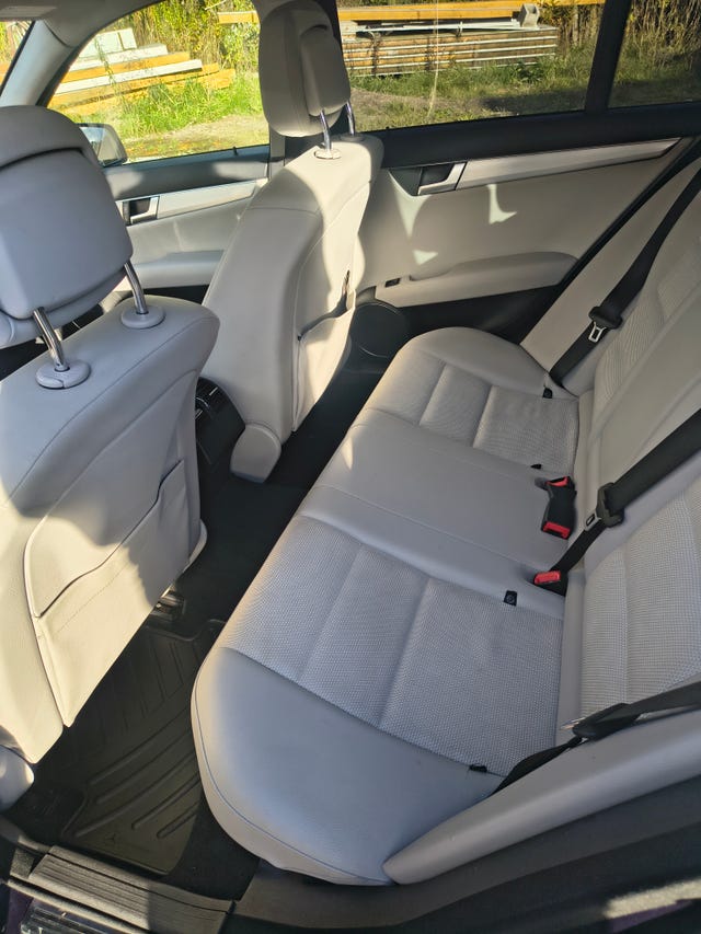 Mercedes-Benz C220 2012 – bild 3