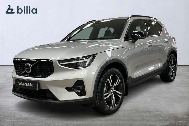 Volvo XC40 2025