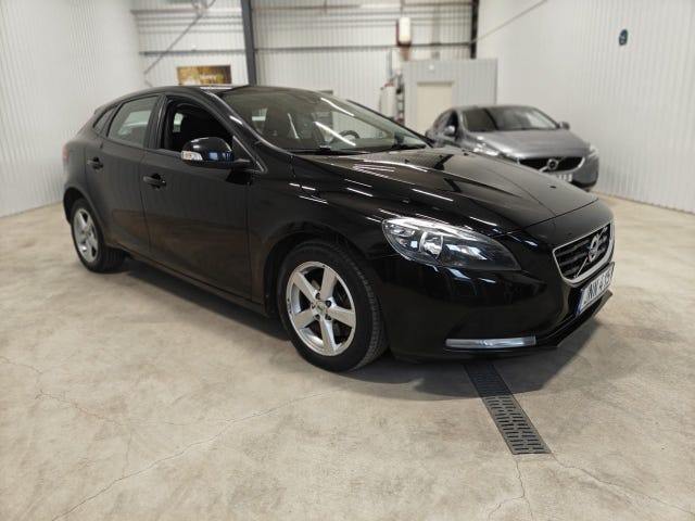 Volvo V40 2015