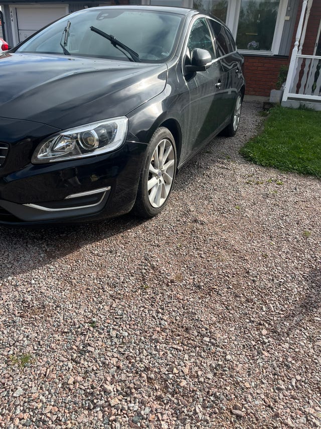 Volvo V60 2015 – bild 2