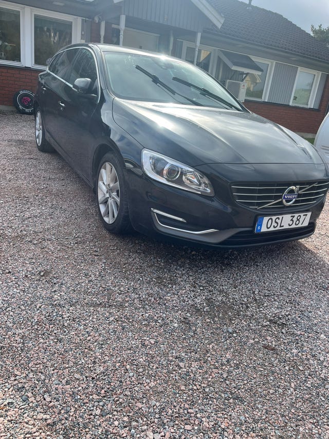 Volvo V60 2015