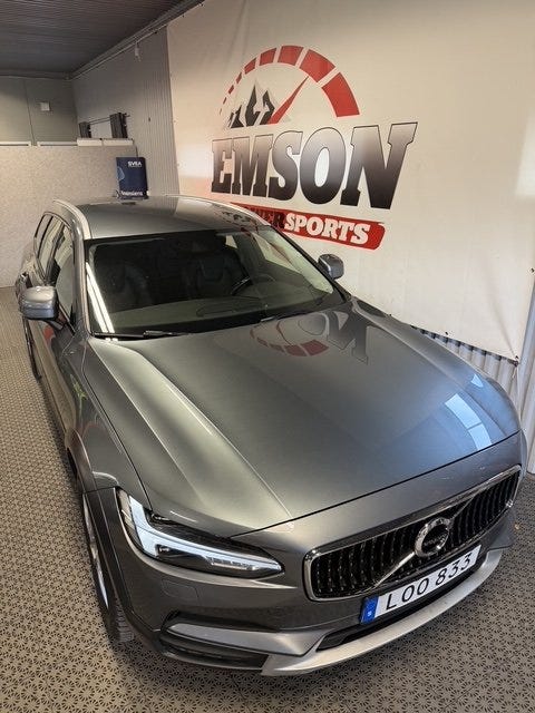 Volvo V90 Cross Country 2018 – bild 3