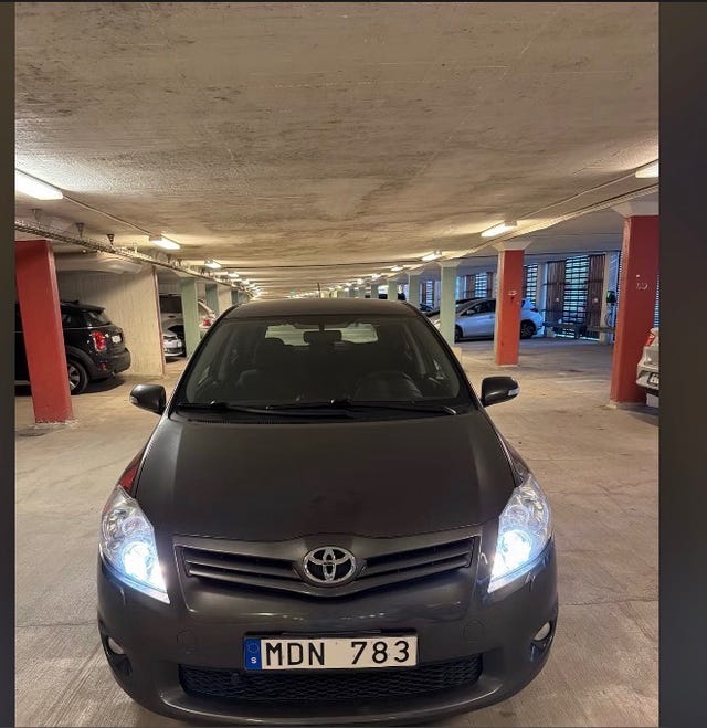 Toyota Auris 2011