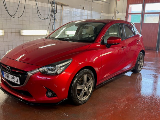Mazda 2 2016