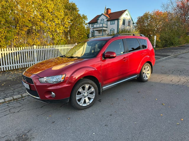 Mitsubishi Outlander 2012