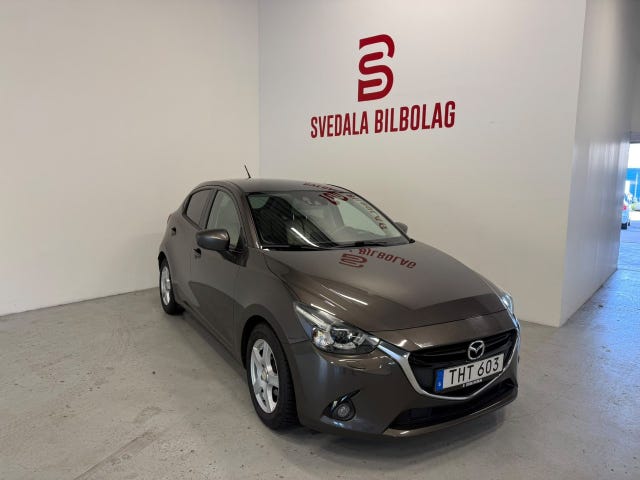 Mazda 2 2015
