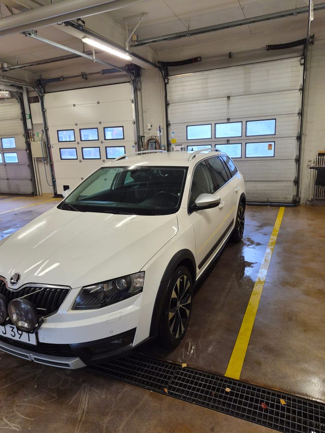 Skoda Octavia Scout 2016