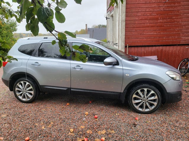 Nissan Qashqai+2 2012