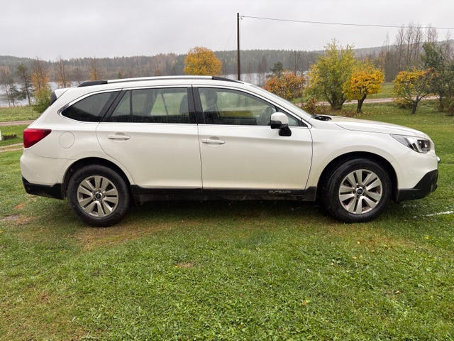 Subaru Outback 2015