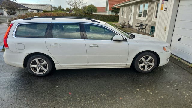 Volvo V70 2014