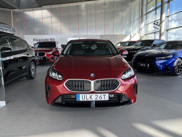 BMW 120 2026 – bild 2