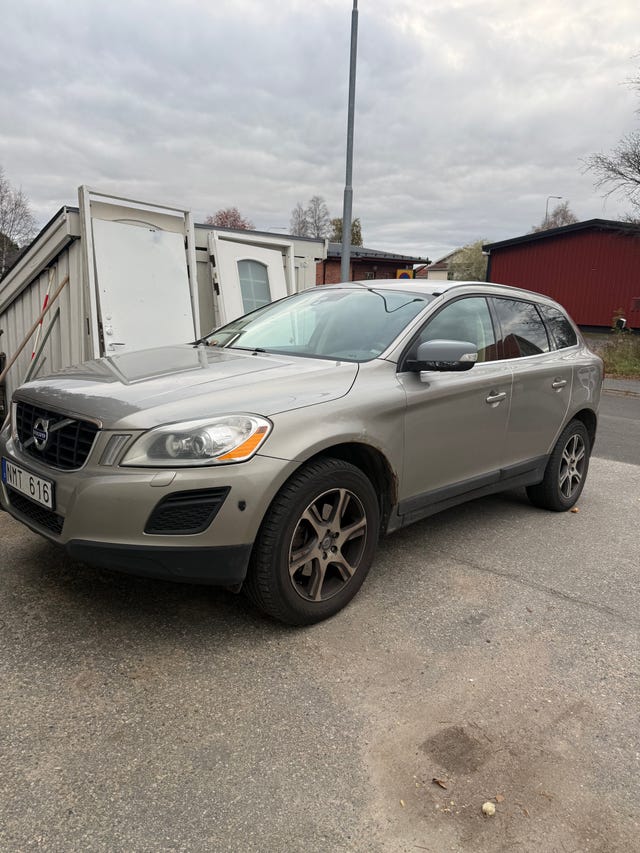 Volvo XC60 2011