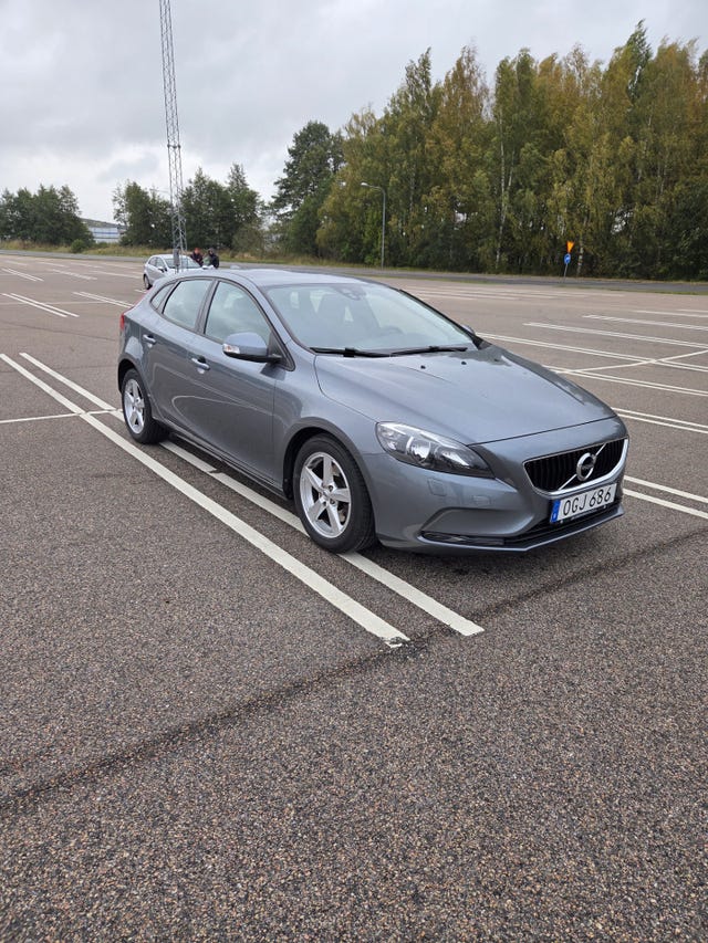Volvo V40 2017