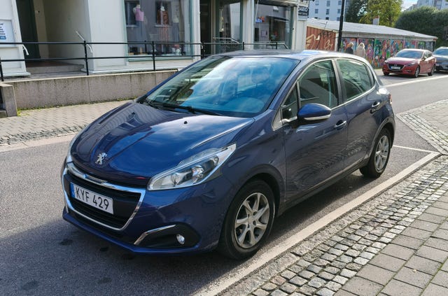 Peugeot 208 2015
