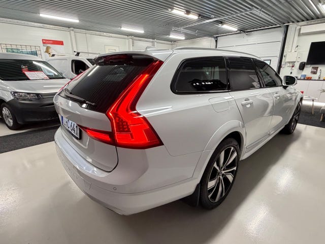 Volvo V90 Cross Country 2018 – bild 3