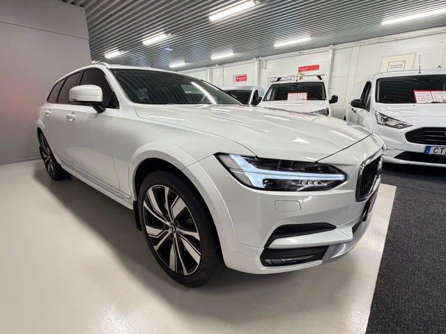 Volvo V90 Cross Country 2018 – bild 2