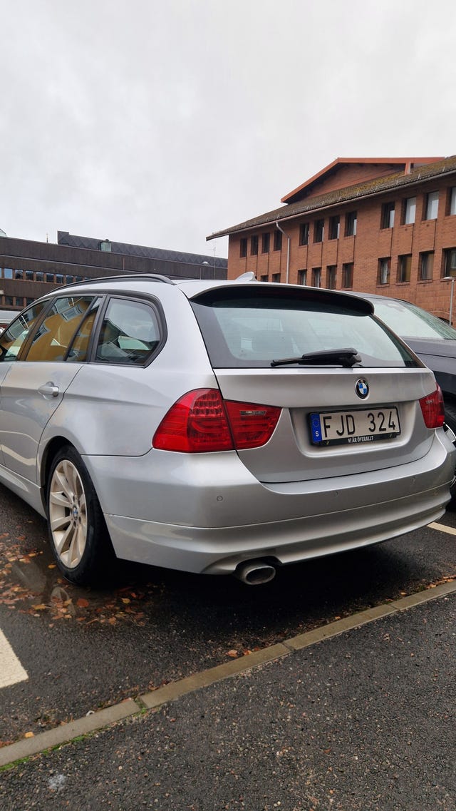 BMW 320d 2012 – bild 4