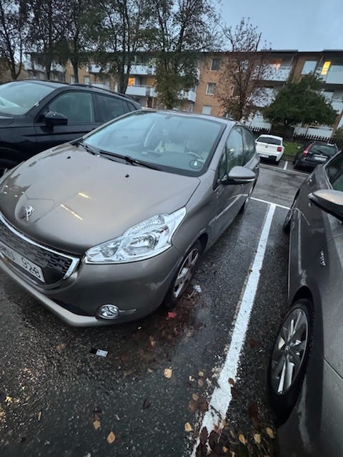 Peugeot 208 2013