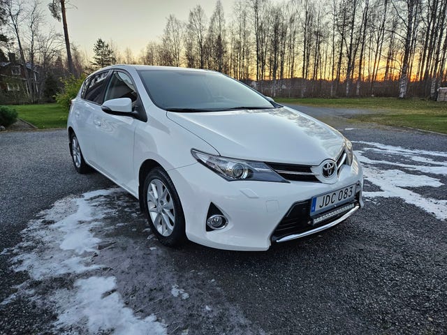 Toyota Auris 2013