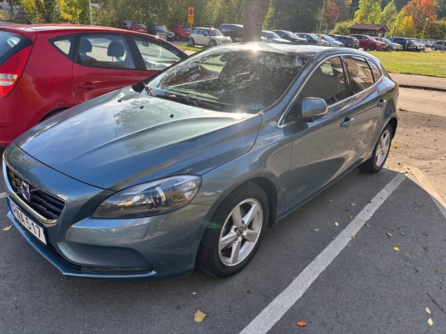 Volvo V40 2014