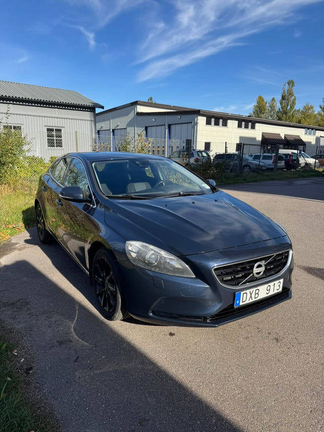 Volvo V40 2013