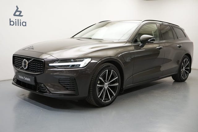 Volvo V60 2025