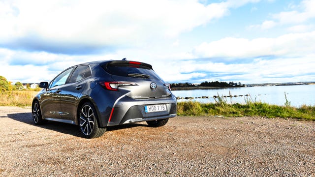 Toyota Corolla 2023 – bild 2