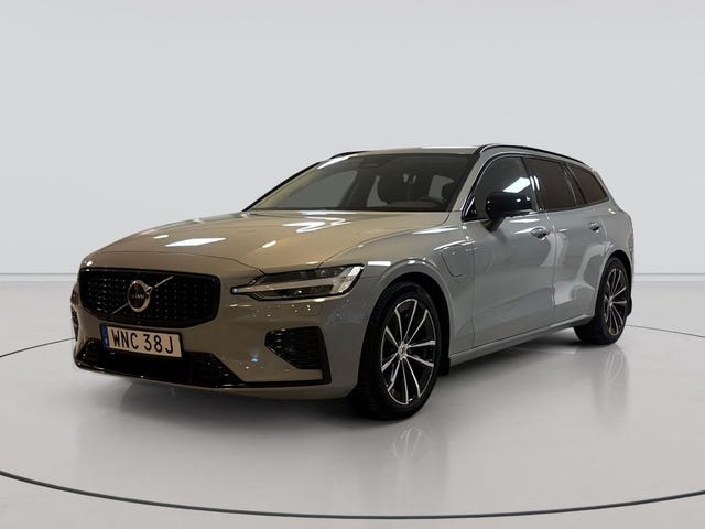 Volvo V60 2025