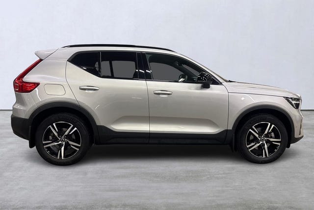Volvo XC40 2025 – bild 3