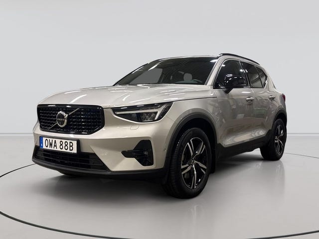 Volvo XC40 2025