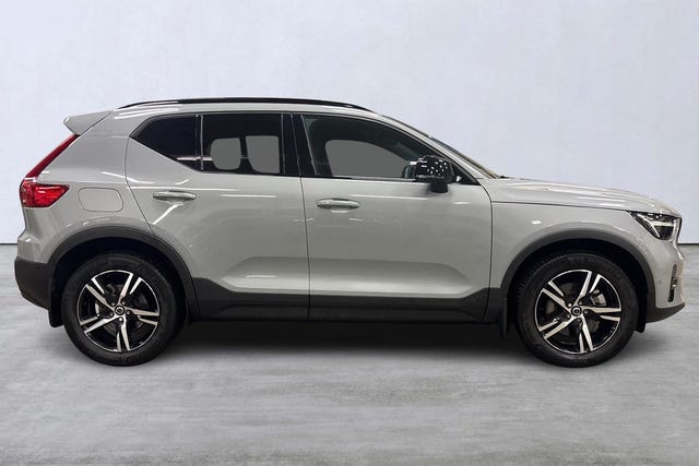 Volvo XC40 2025 – bild 3
