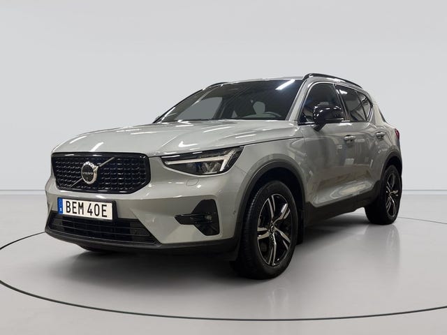 Volvo XC40 2025